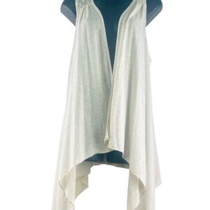 Chic White Women's Sleeveless Vest